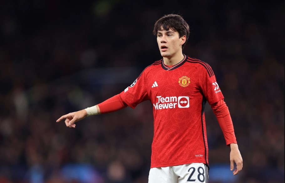 منچستریونایتد/وینگر اروگوئه‌ای